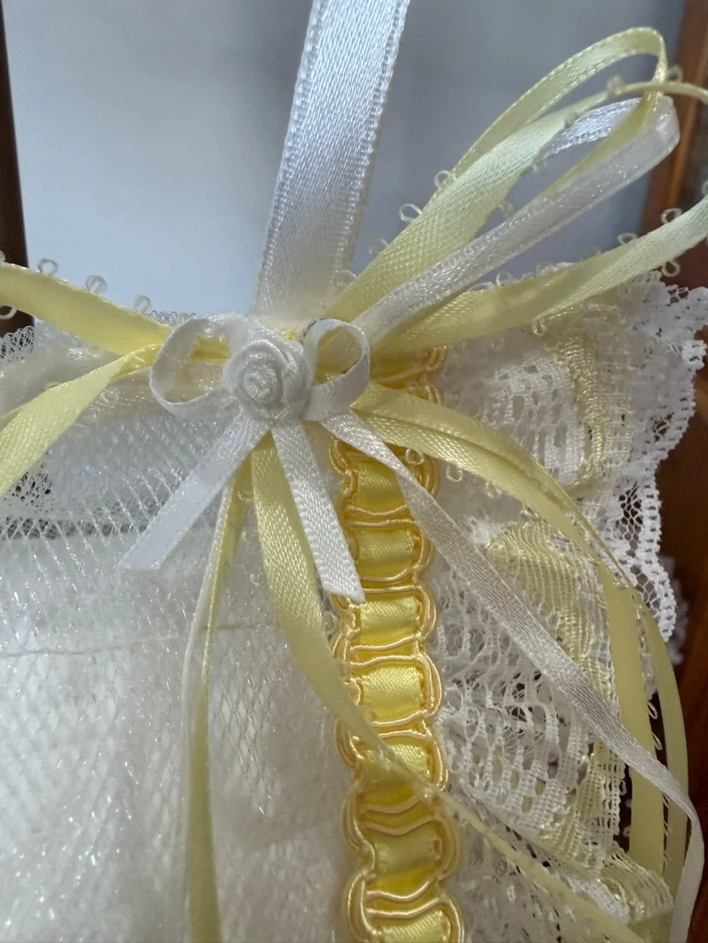 🌼 Hand Crafted Yellow Rose Embroidered Lace Hand Towel & Toilet Paper Holder 🌼